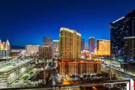 Mgm Signature-15-717 F1 Track & Strip View Balcony Las Vegas Exteriér fotografie